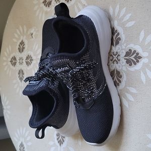 BOYS Adidas sneakers sz 4 (not toddler size)